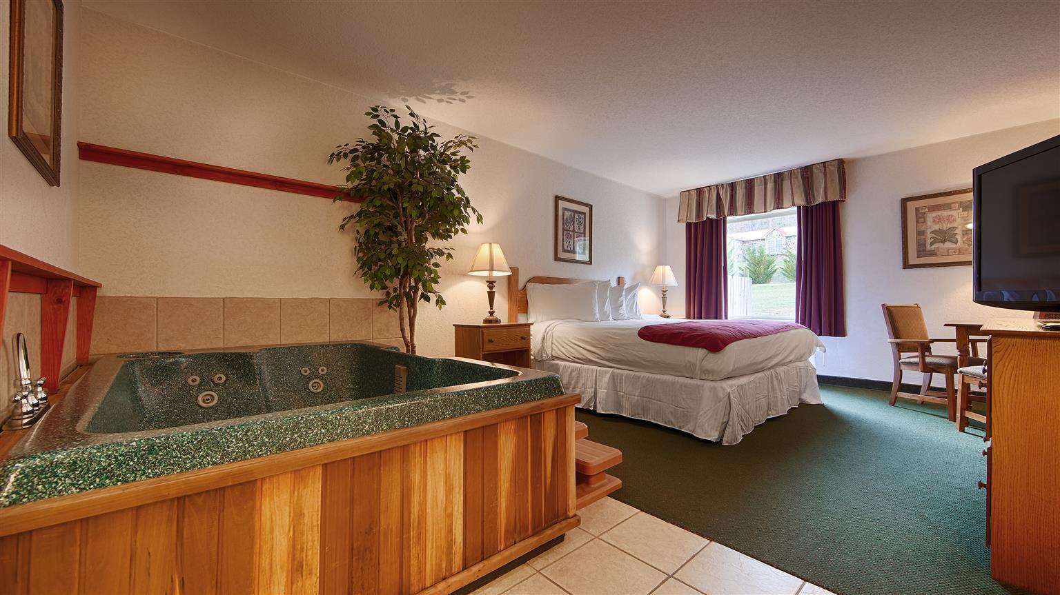 Surestay Plus Hotel By Best Western Беркли-Спрингс Экстерьер фото